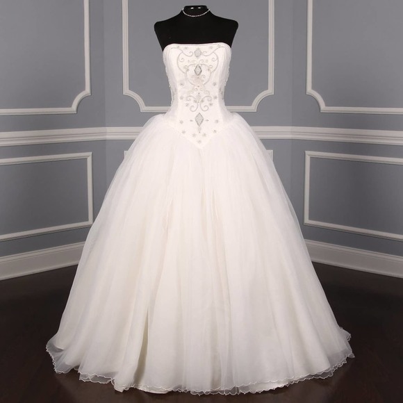 St. Pucchi Maya Z189 Strapless Ballgown Beaded White Wedding Dress 10